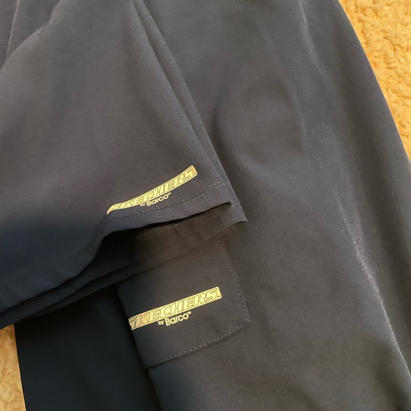 SCRUBS SET OF 4!! - Picture 11 of 14